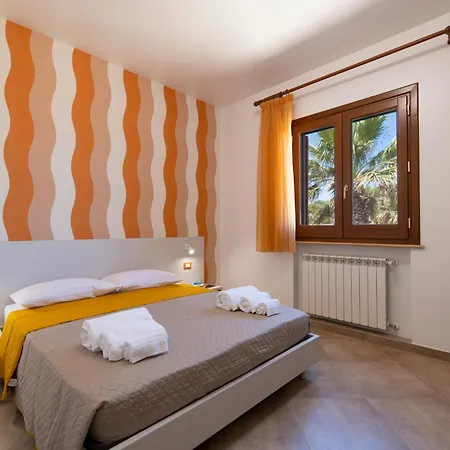 Giunella Villa *